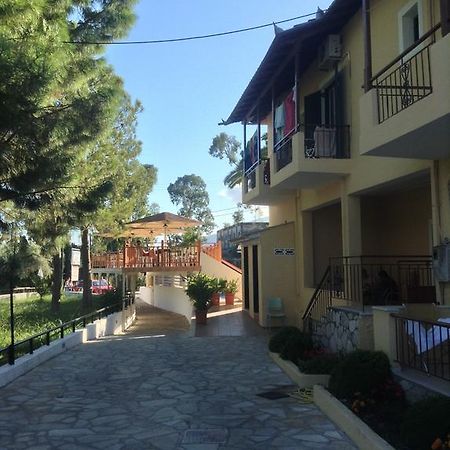 ואסיליקי Michalis Place Apartments מראה חיצוני תמונה