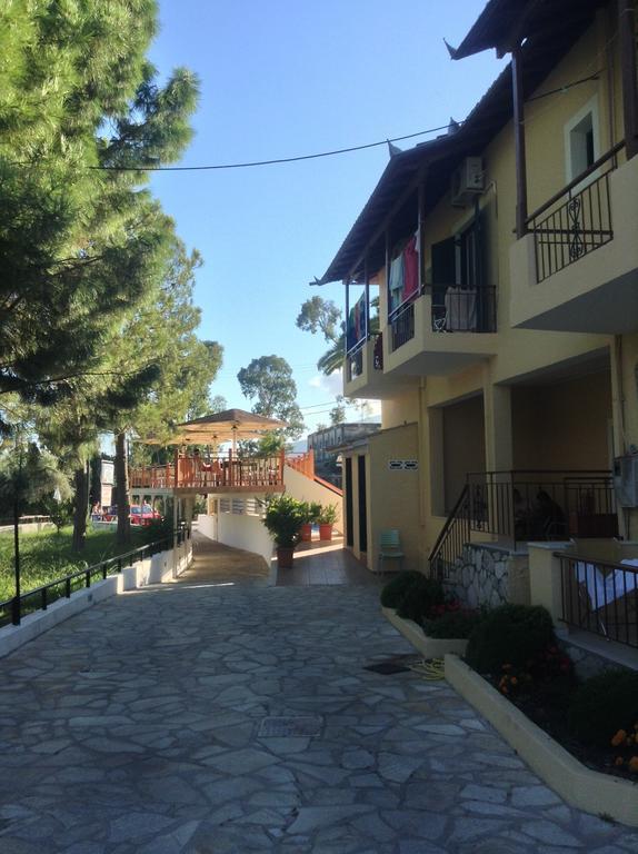 ואסיליקי Michalis Place Apartments מראה חיצוני תמונה